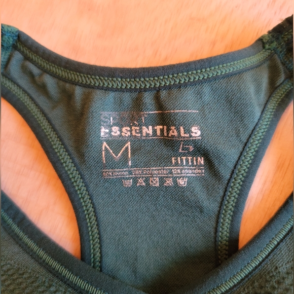 Green Padded Racerback Sports Bra Size Medium - Picture 3 of 7